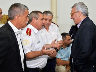 Zamora siempre dispuesto a apagar el incendio, así lo ratificó ante el Cuerpo de Bomberos