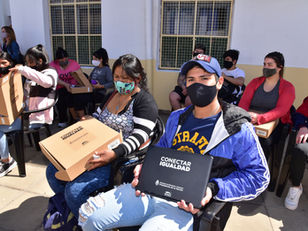 San Martín lleva entregadas más de 1000 computadoras a estudiantes; además, construye un nuevo jardí