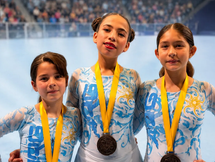 Otro “Orgullo San Fernando": tres deportistas campeonas de patín artístico