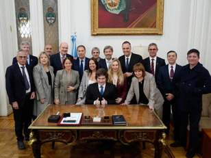 Corrupción libertaria: no es Adorni, es Milei, sus ministros, es el modelo