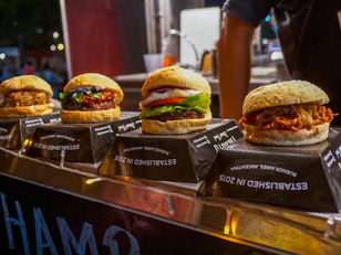 Cundo la crisis golpea, “Mercado en tu barrio” mitiga la caída