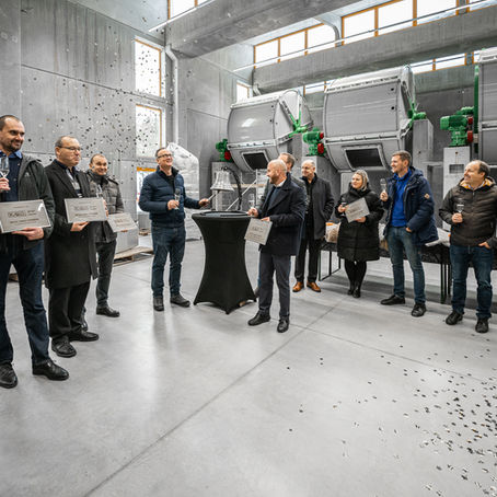 AKCIONÁŘI ROZHODLI! AKCIE KARO LEATHER ZAMÍŘÍ NA HLAVNÍ TRH PRAŽSKÉ BURZY PRIME MARKET