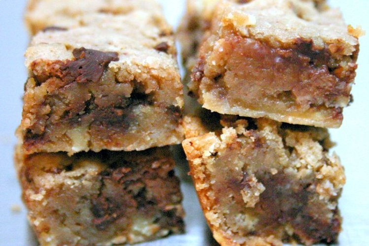 Thumbnail: Bourbon Blondies