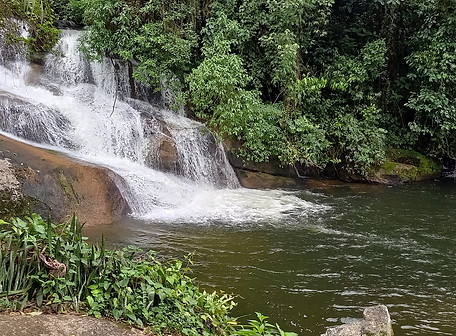 Cachoeira poço da Usina