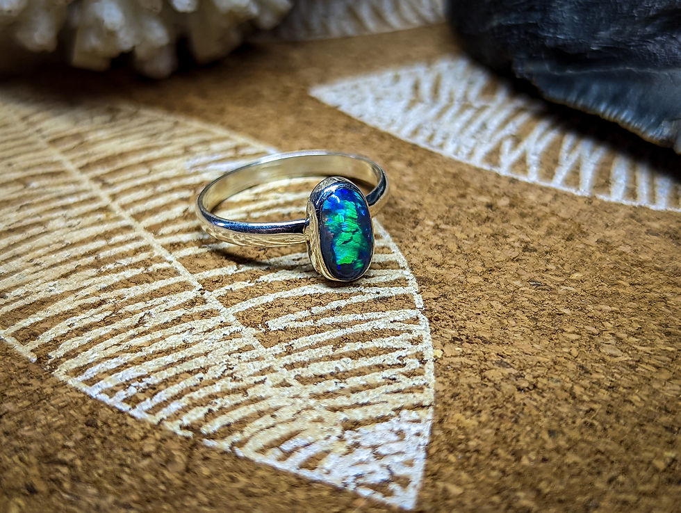 Miniature : Splendide bague en argent 925 avec une opale crystal noire d'Australie, taille 5