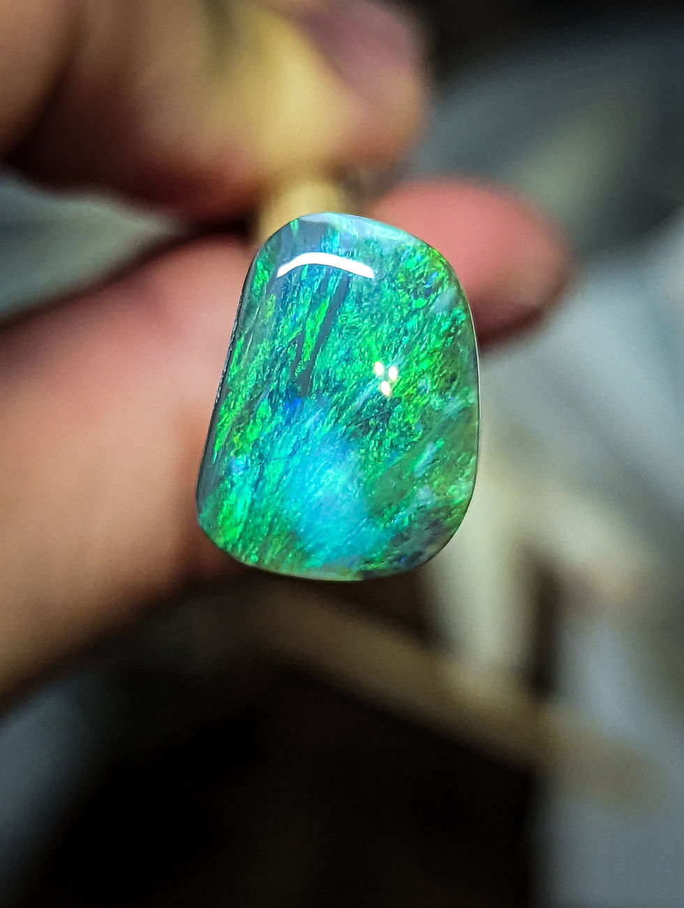 Miniature : Opale noire d'Australie de Lightning ridge, 5 carat
