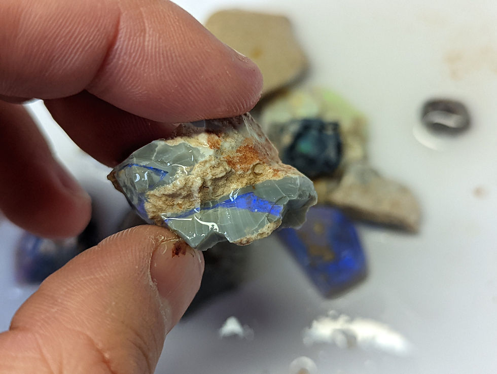Miniature : 198 carats d'opales brutes d'Australie de Lightning Ridge