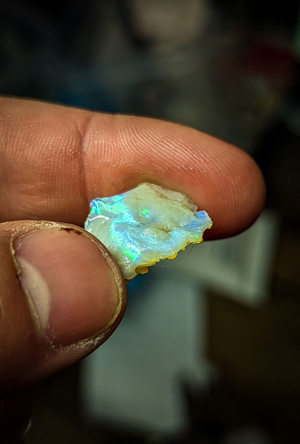 Miniature : Opale brute nobby d'Australie de Lightning Ridge très original de 6.2 carats