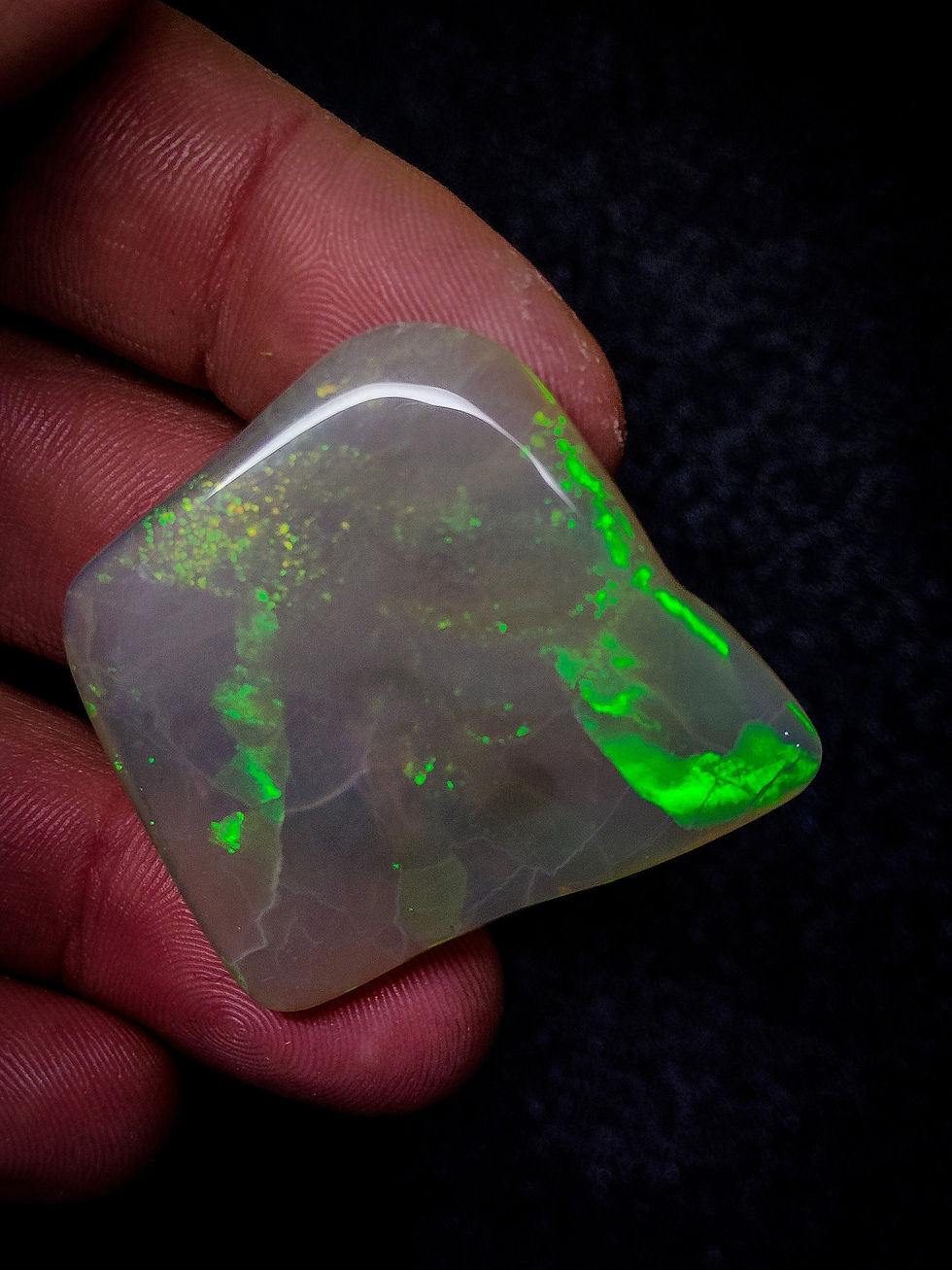Miniature : Grande Opale cristal d'Australie, Lightning Ridge, 43 carats