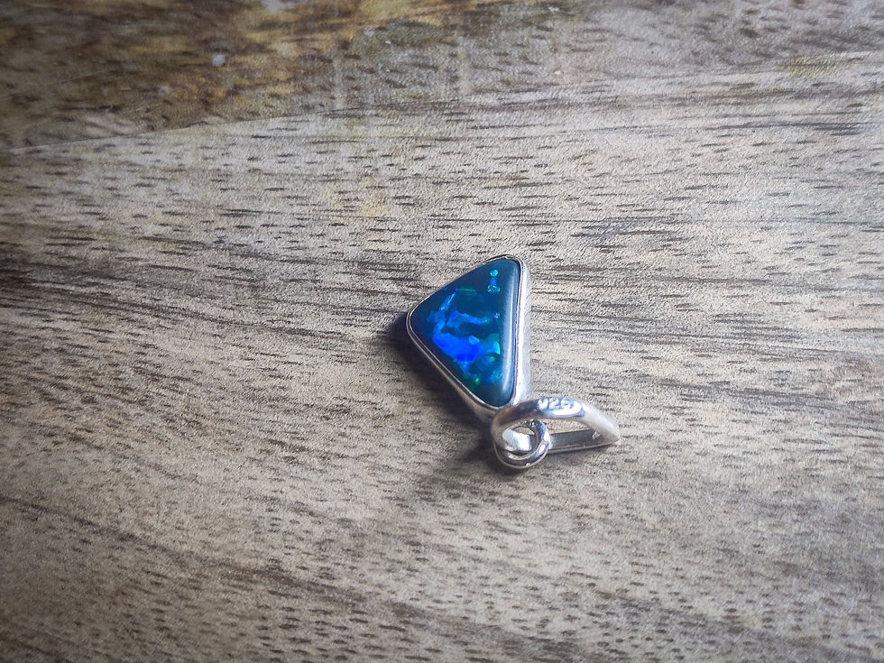 Miniature : Pendentif opale noire d'Australie argent 925, superbes motifs