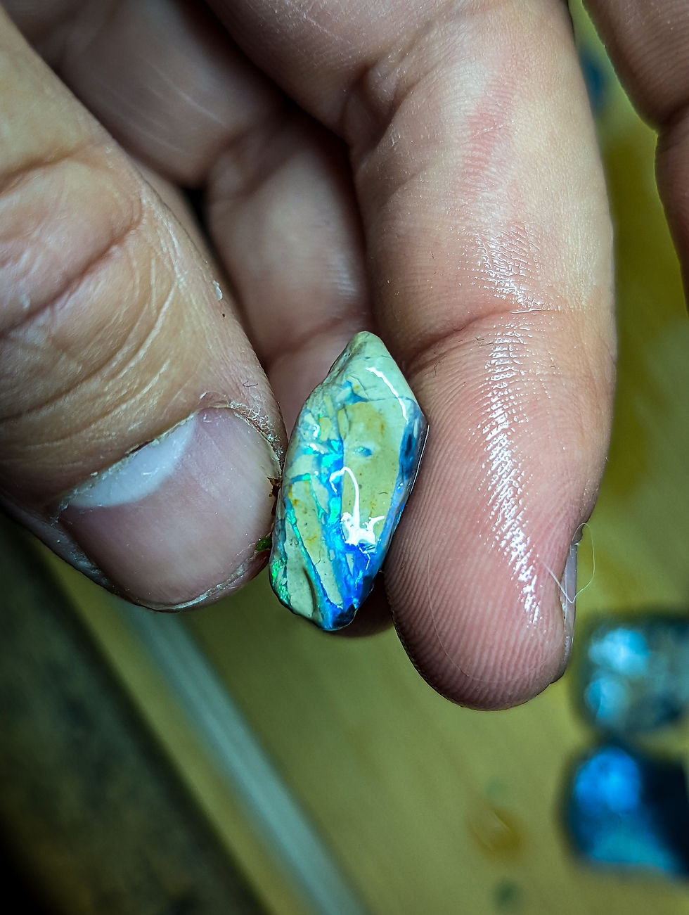 Miniature : 175 carats d'opales brutes d'Australie de Lightning Ridge