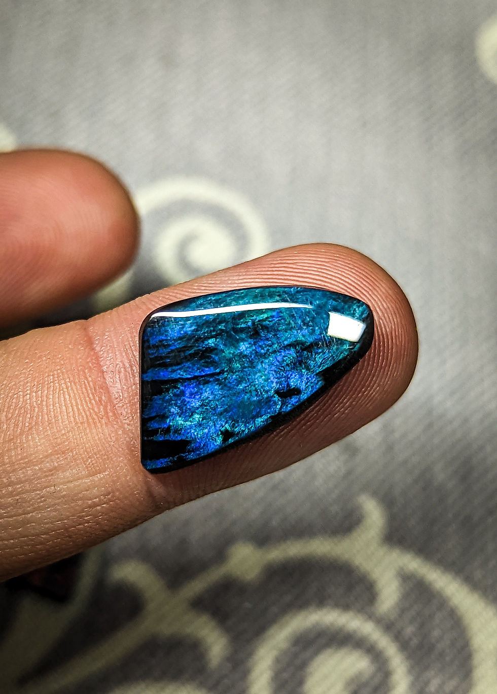 Miniature : Opale noire d'Australie, Mintabie, 8.3 carats