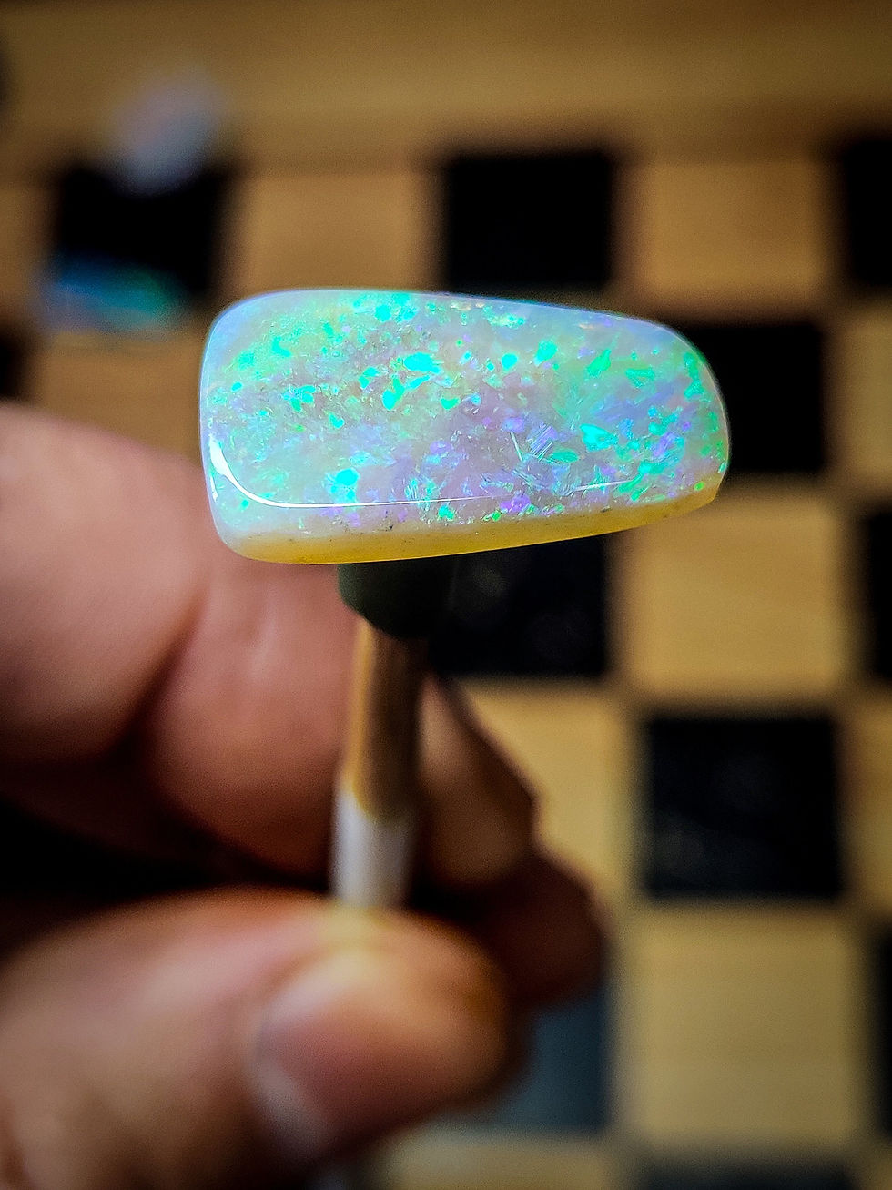 Miniature : Grande opale cristal d'Australie, Lightning Ridge, 5.7 Cts