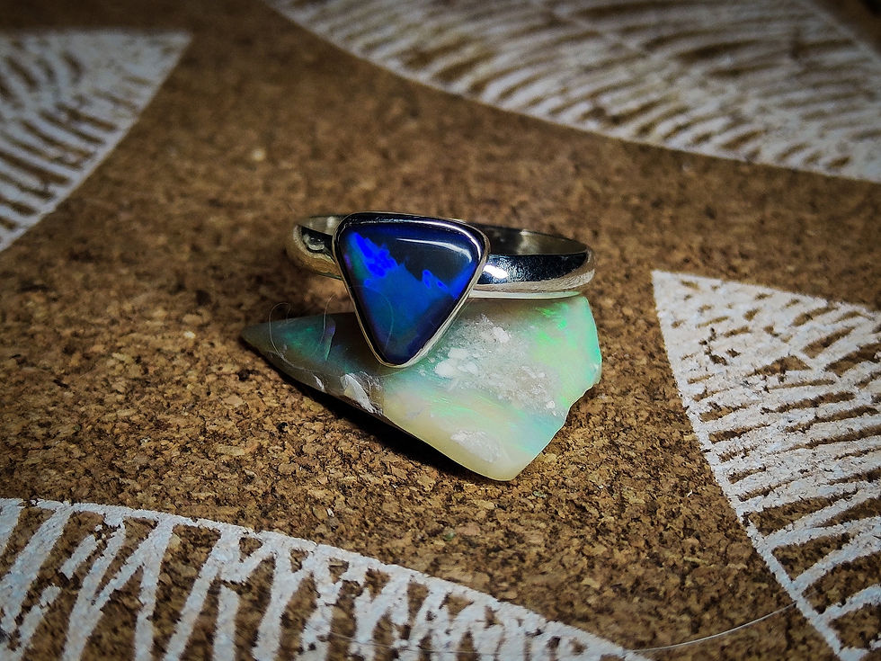 Miniature : Bague opale noire d'Australie argent 925, taille 54 FR, 7 US.