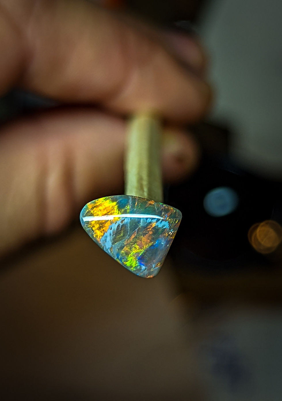 Miniature : Opale sombre d'Australie, Lightning Ridge, 1.43 carats