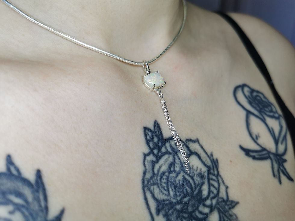 Miniature : Pendentif original avec opale sombre d'Australie, argent 925