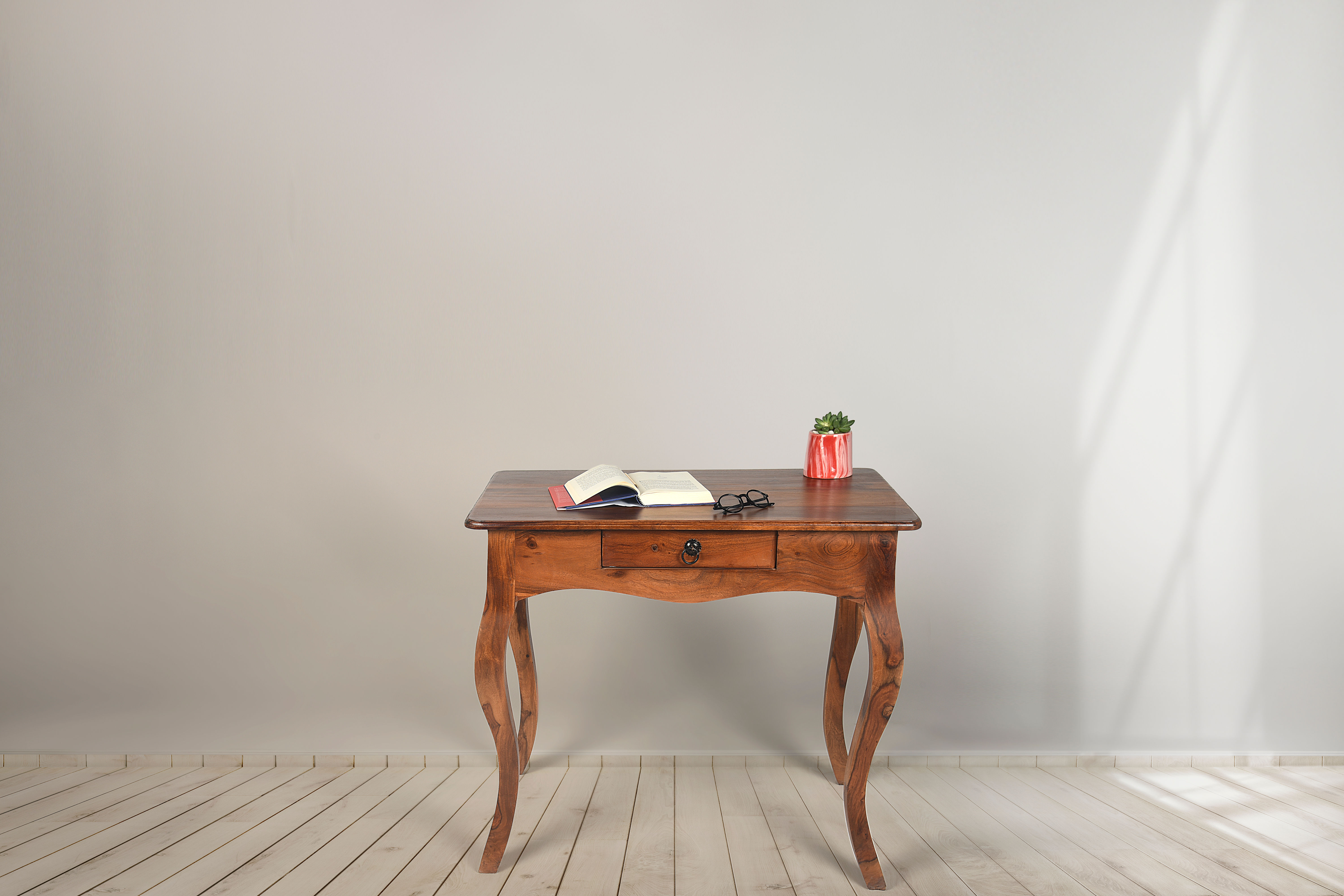 Andhaka Sheesham Wood Study Table