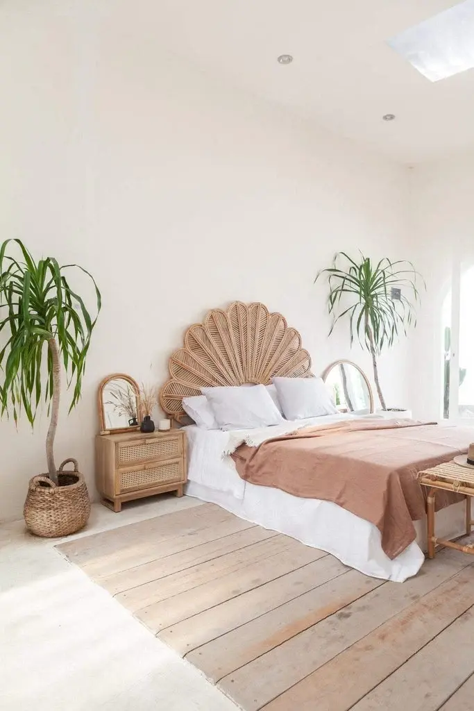 Thumbnail: Saadhya Side Table