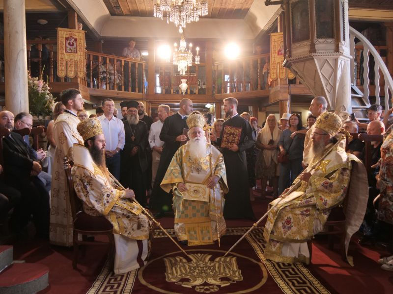 Архиерейска света Литургия по повод 120-ата годишнина от опожаряването на Анхиало