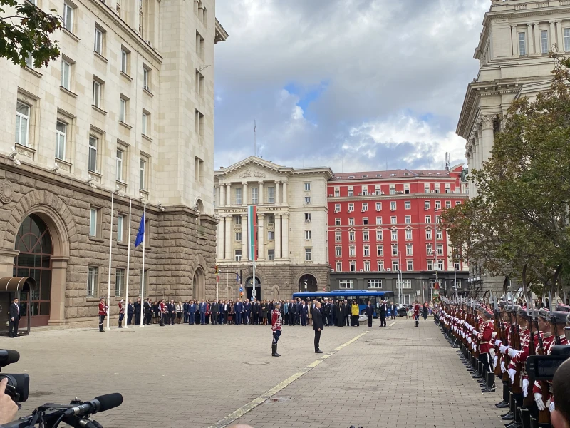 На 1 ноември България почита своите народни будители 2 e4023f 1394749c85fb45f390cb2a1c3ec055ae~mv2