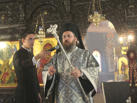 На Велики вторник бе отслужена Преждеосвещена литургия в храм „Преображение Господне"