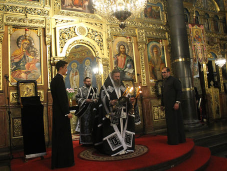 Последното "Последование на Жениха" бе отслужено в митрополитската катедрала "Св. Неделя"