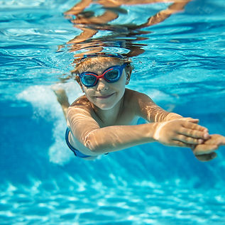 Dufour Piscines & Spas : constructeur et rénovation de piscines, Vente et installation de spas en Charente Angoulême, Cognac, Champniers. Vente de Produits d'entretien, accessoires et sécurité Piscines et spas.