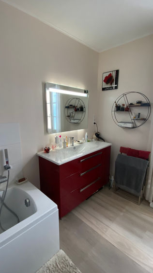 Salle de bain de la suite parentale