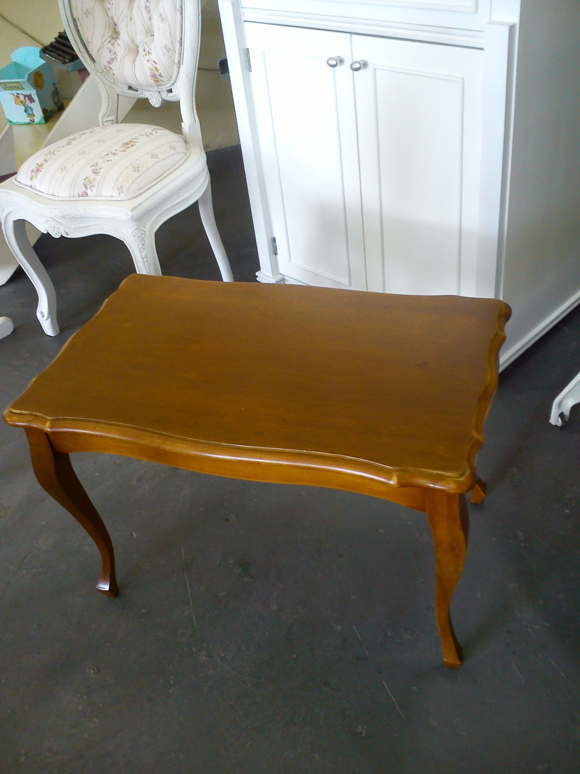 Mesinha de Centro Estilo Luis XV