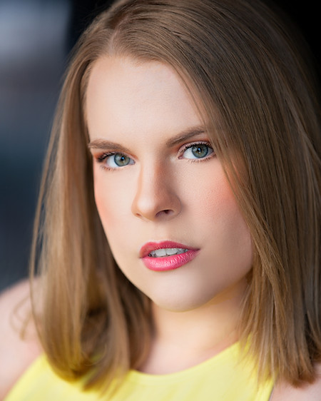 Gabbe Meloccaro Headshot 1.jpg