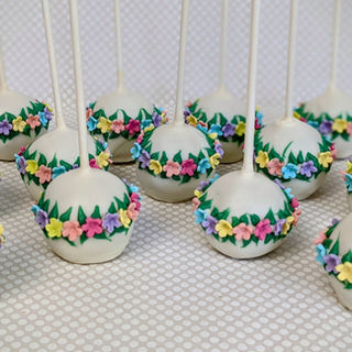 Moana Cake pops.jpg