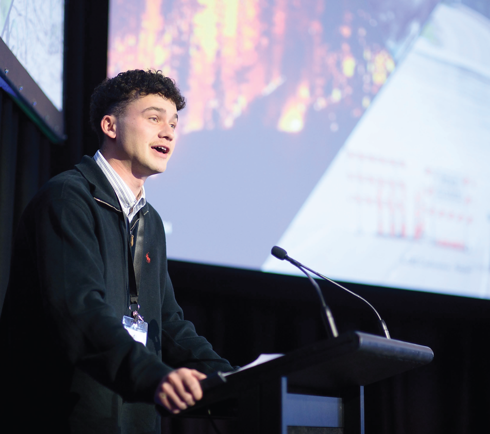 The Kairūri Community Trust (KCT) are delighted to announce that applications for the 2025 Stirling Scholarship are now open!