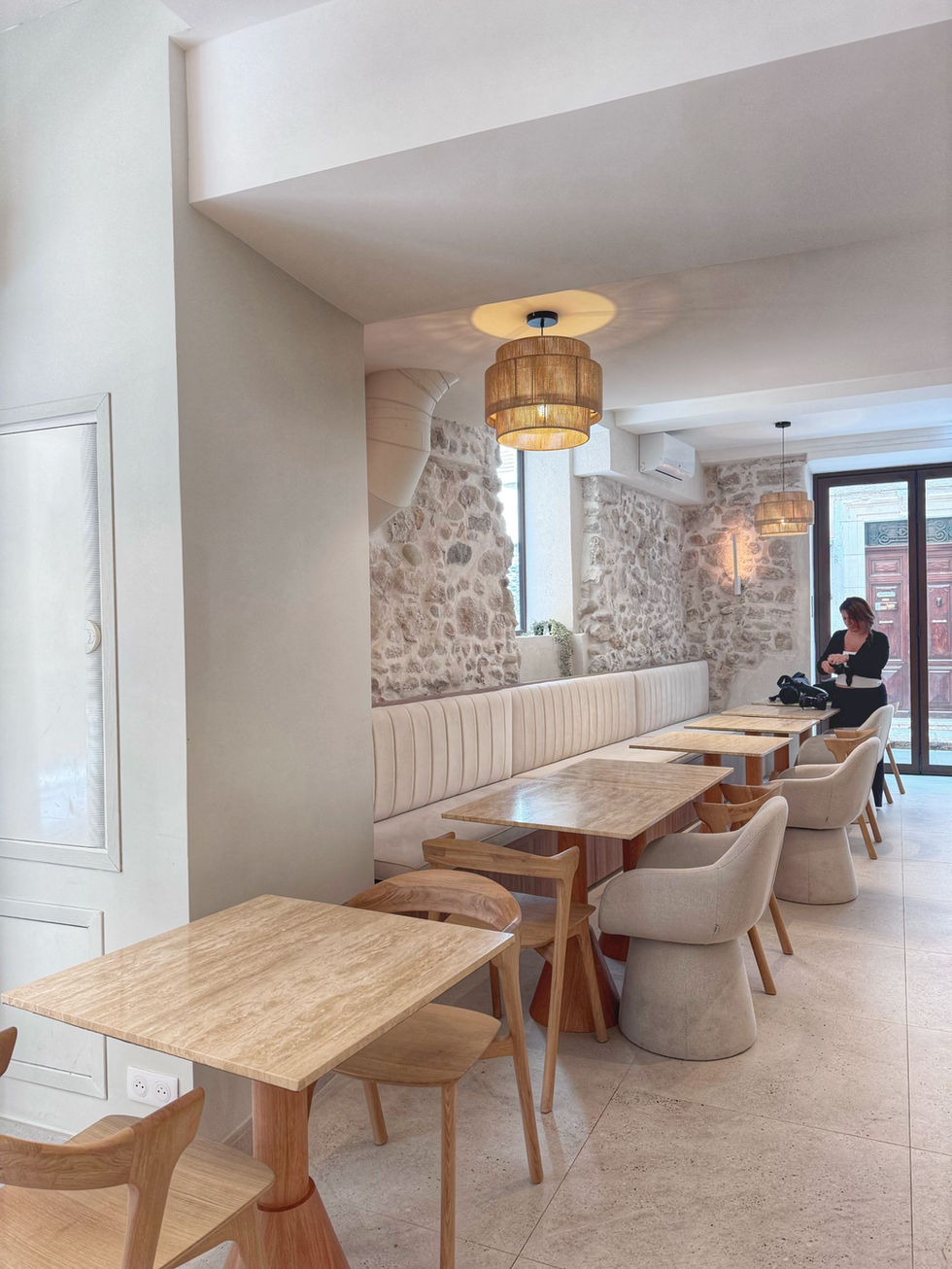 Restaurant dans le vieil Antibes