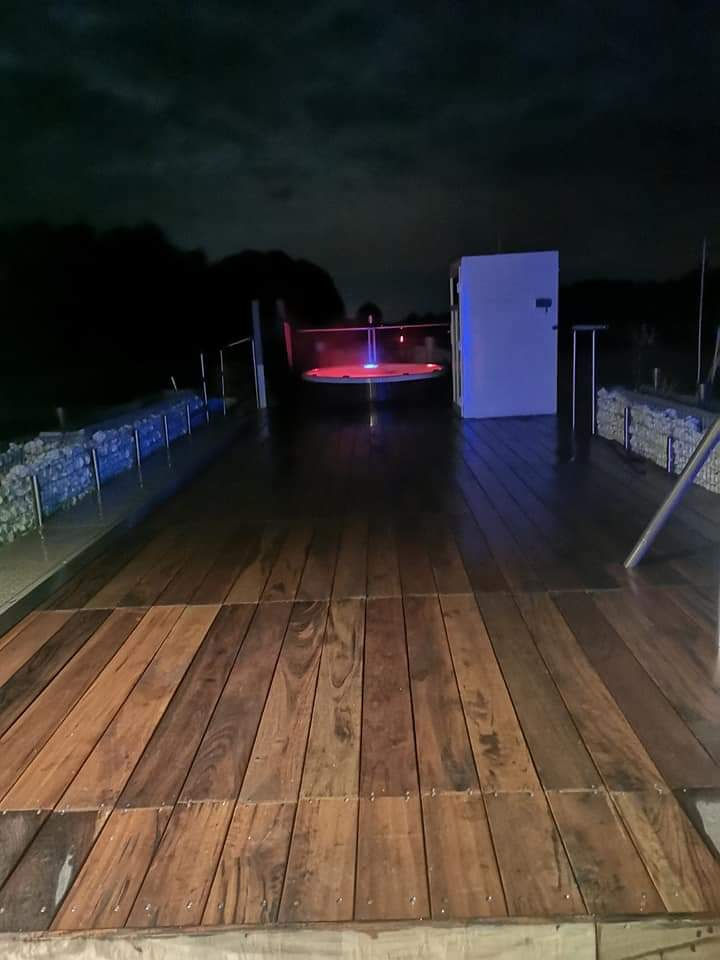 terrasse by night