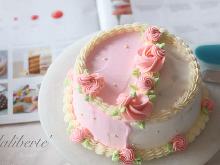 春待ちケーキ御予約始まりました🌸