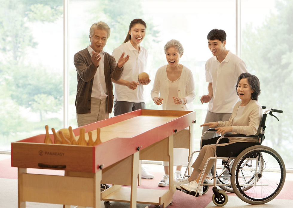 자작자작 와글와글 볼링 한게임 하실래요?