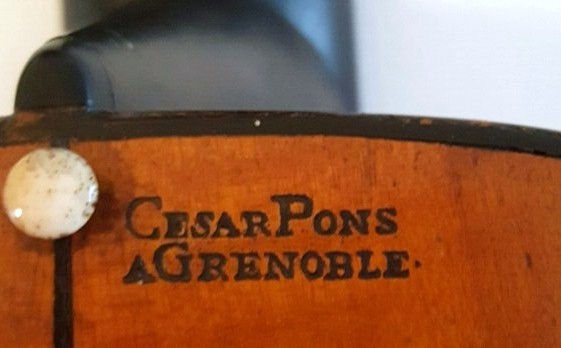 Guitare baroque de 1784 César Pons dit Pons Père, Luthier à Grenoble 1748-1831.
