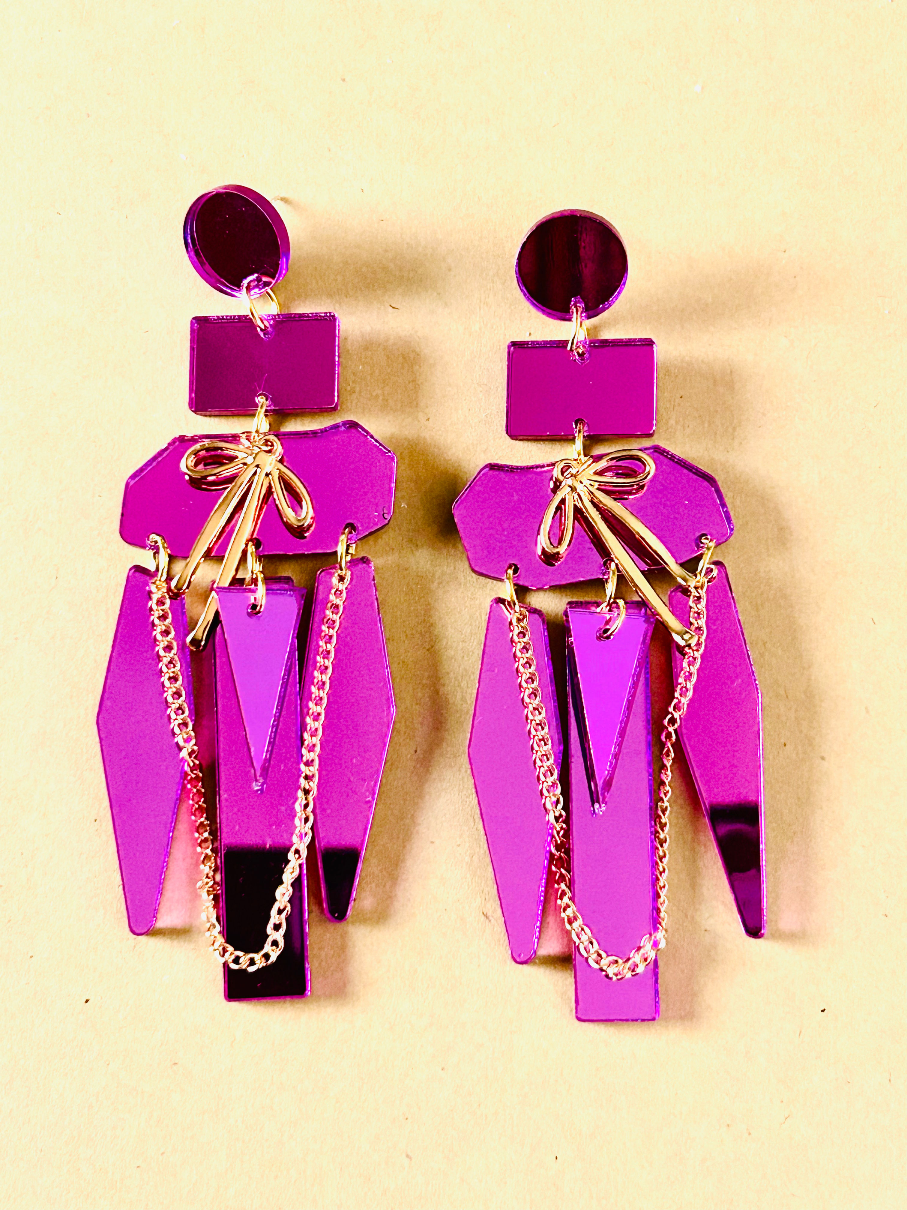 Breeze Acrylic Stud Earrings