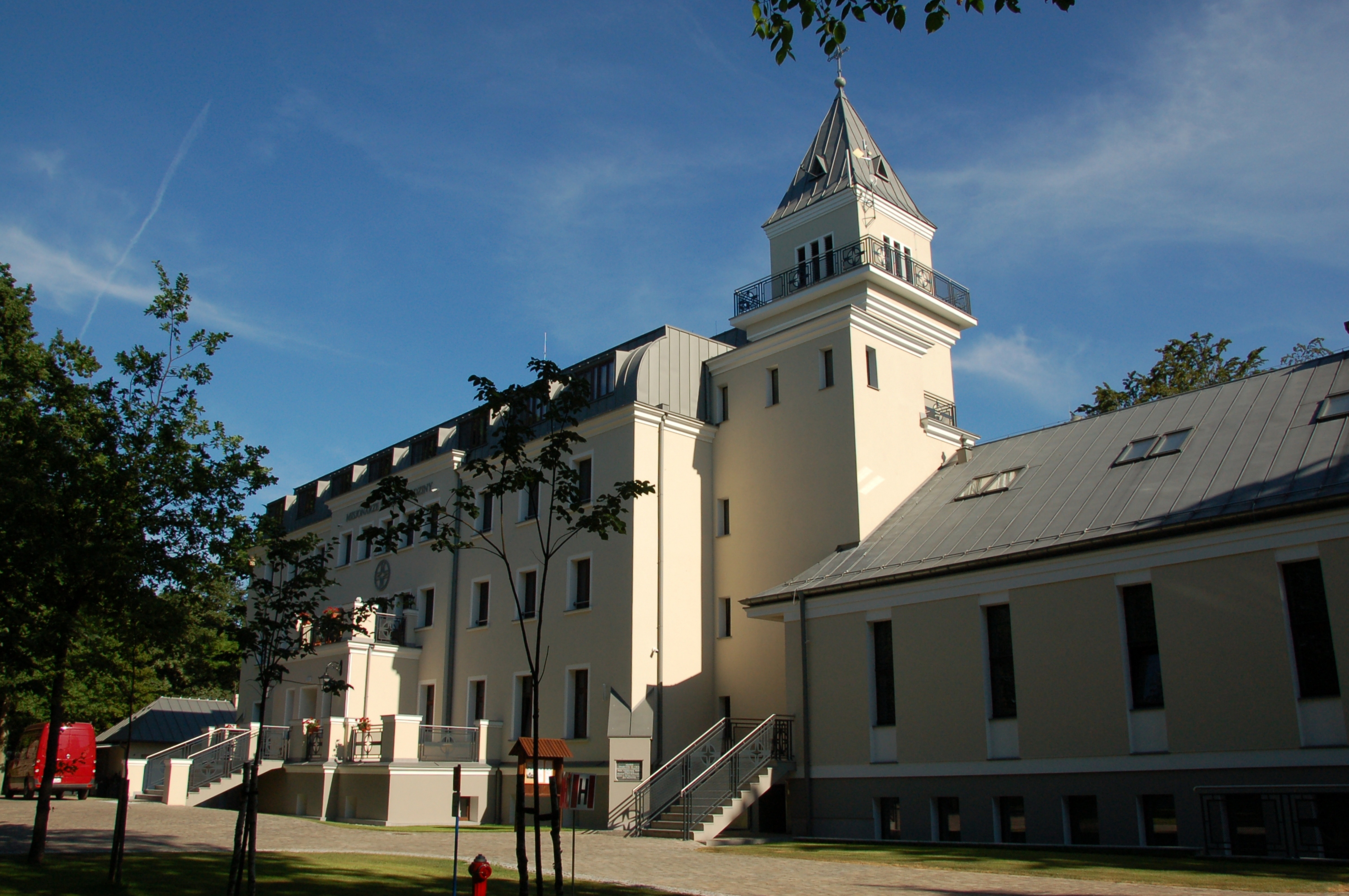 DOM ZAKONNY BĄBLIN
