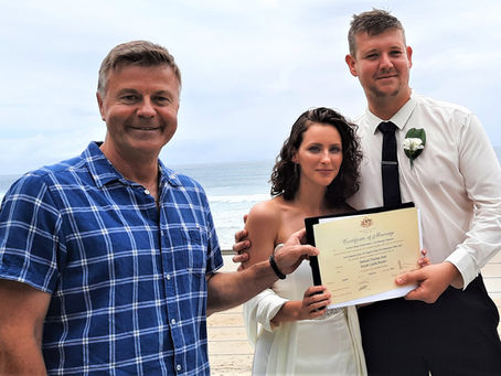 Port Macquarie Wedding Celebrant - Vincent Moore