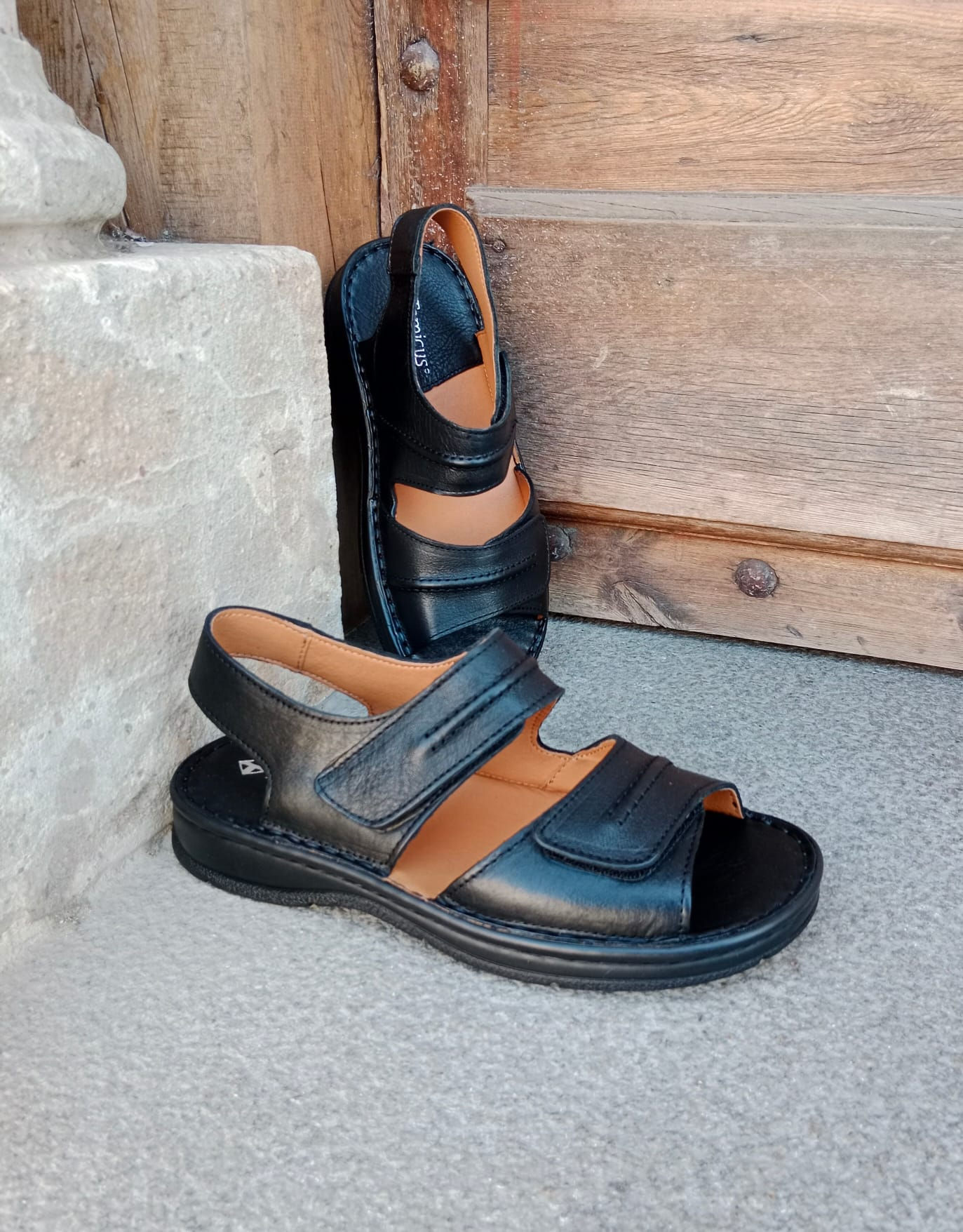 Sandalia de velcro TAMICUS