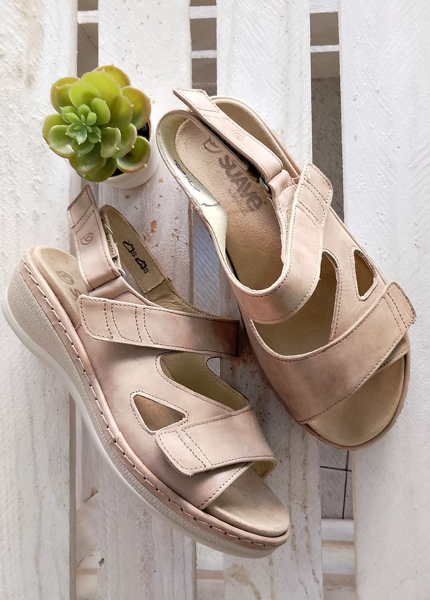 Sandalias SUAVE