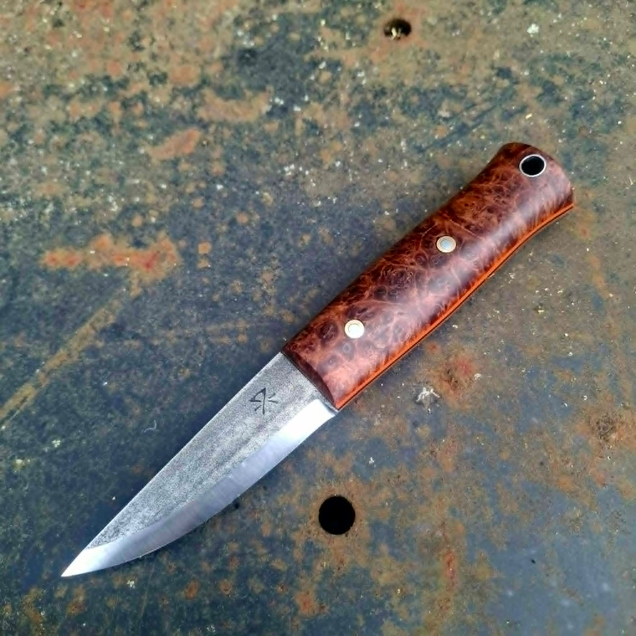 Leshy field knife