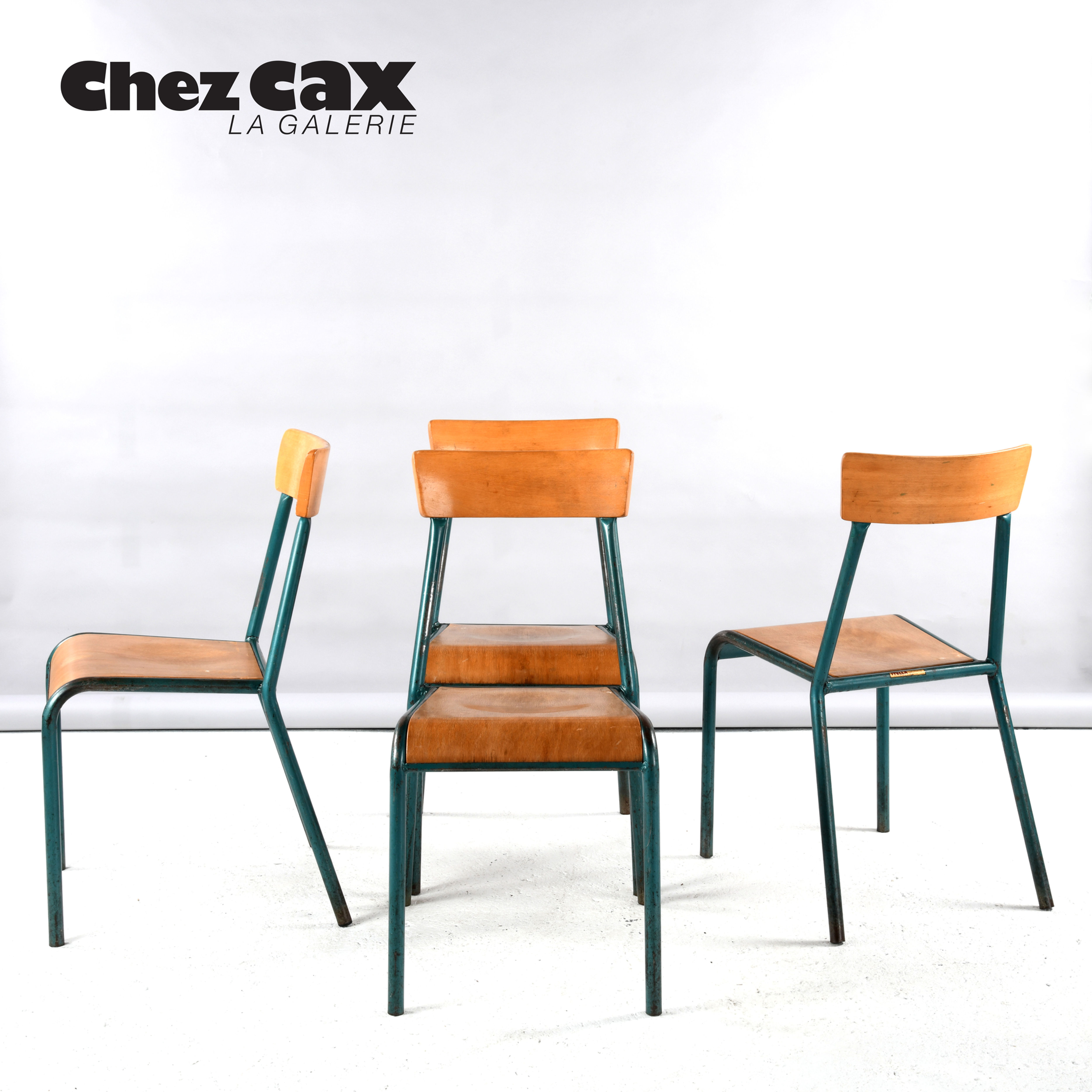 Chaises Stella scolaires