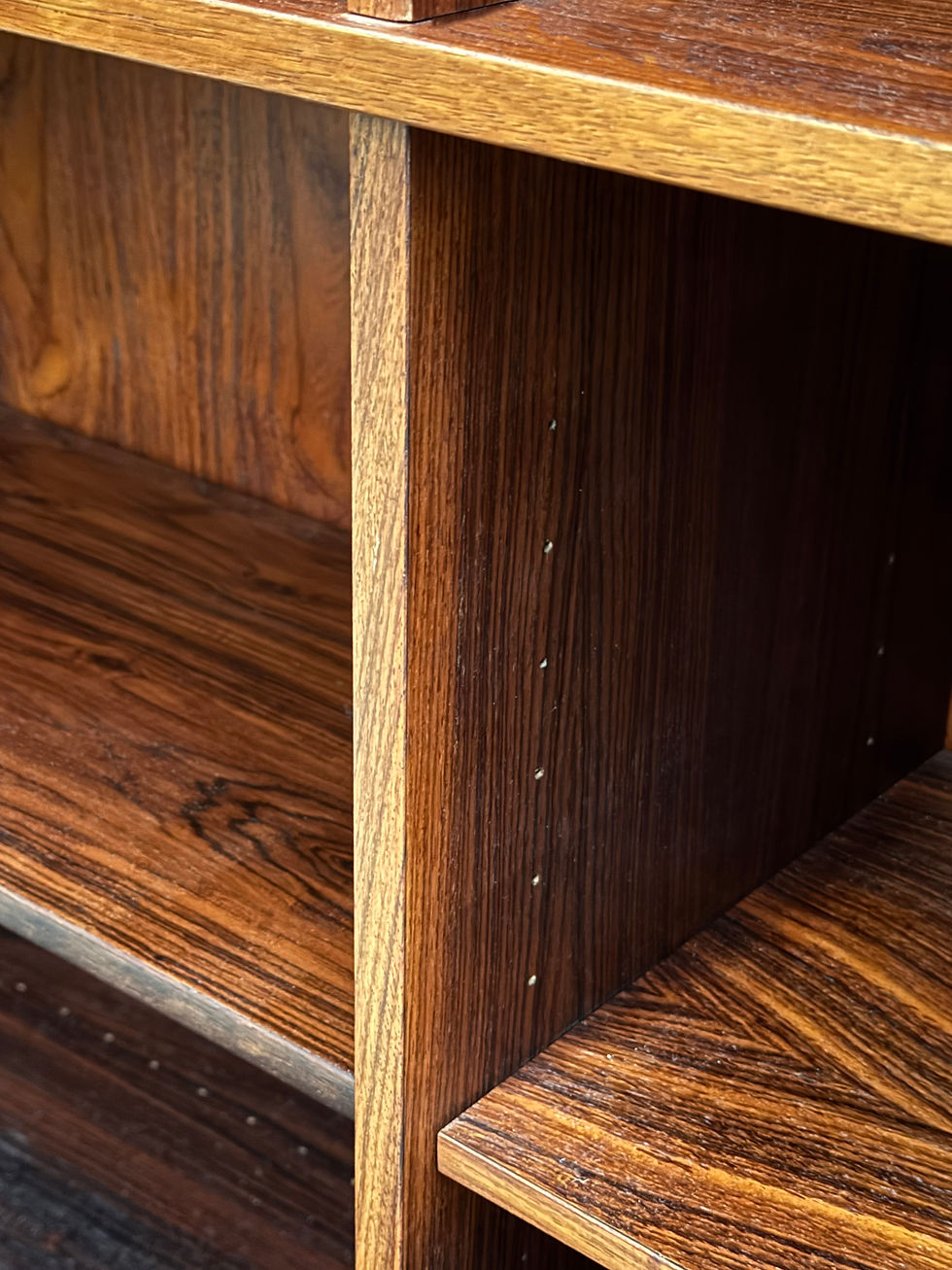 Thumbnail: Bibliothèque palissandre Ib Kofod Larsen