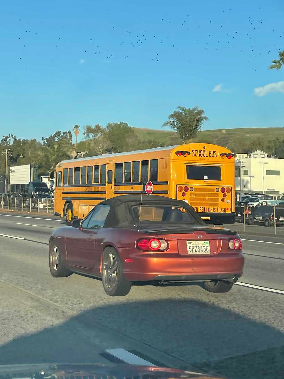 413322