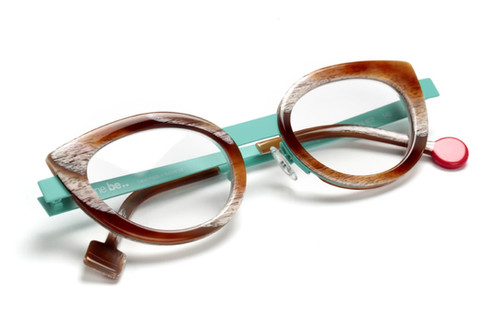 be string | Studio Optix