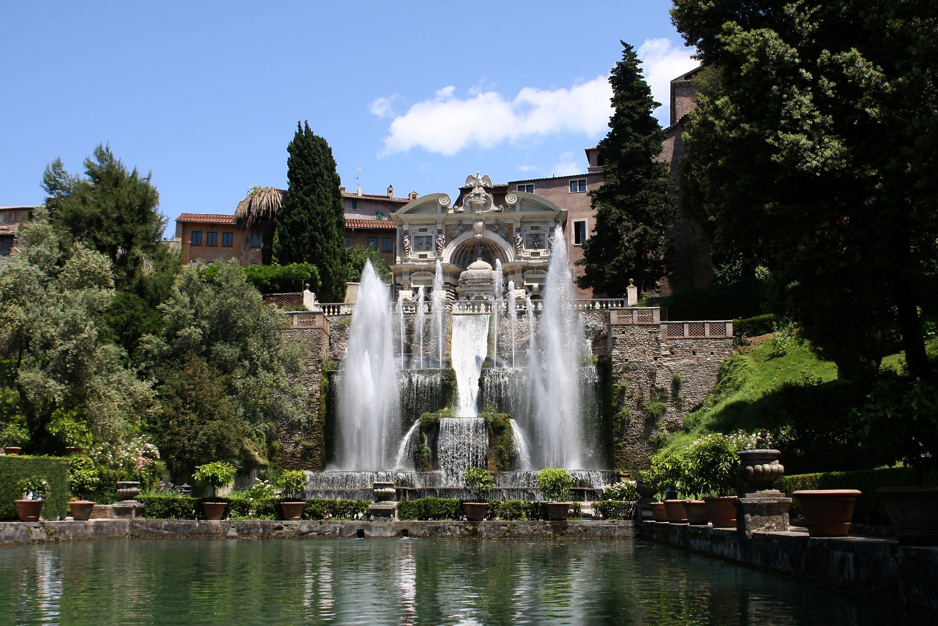 fountain at villa d'este, italy