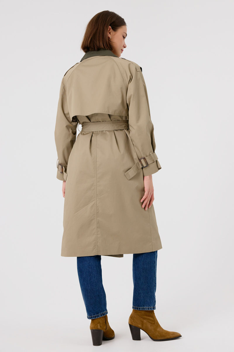 Thumbnail: Auceane Trenchcoat