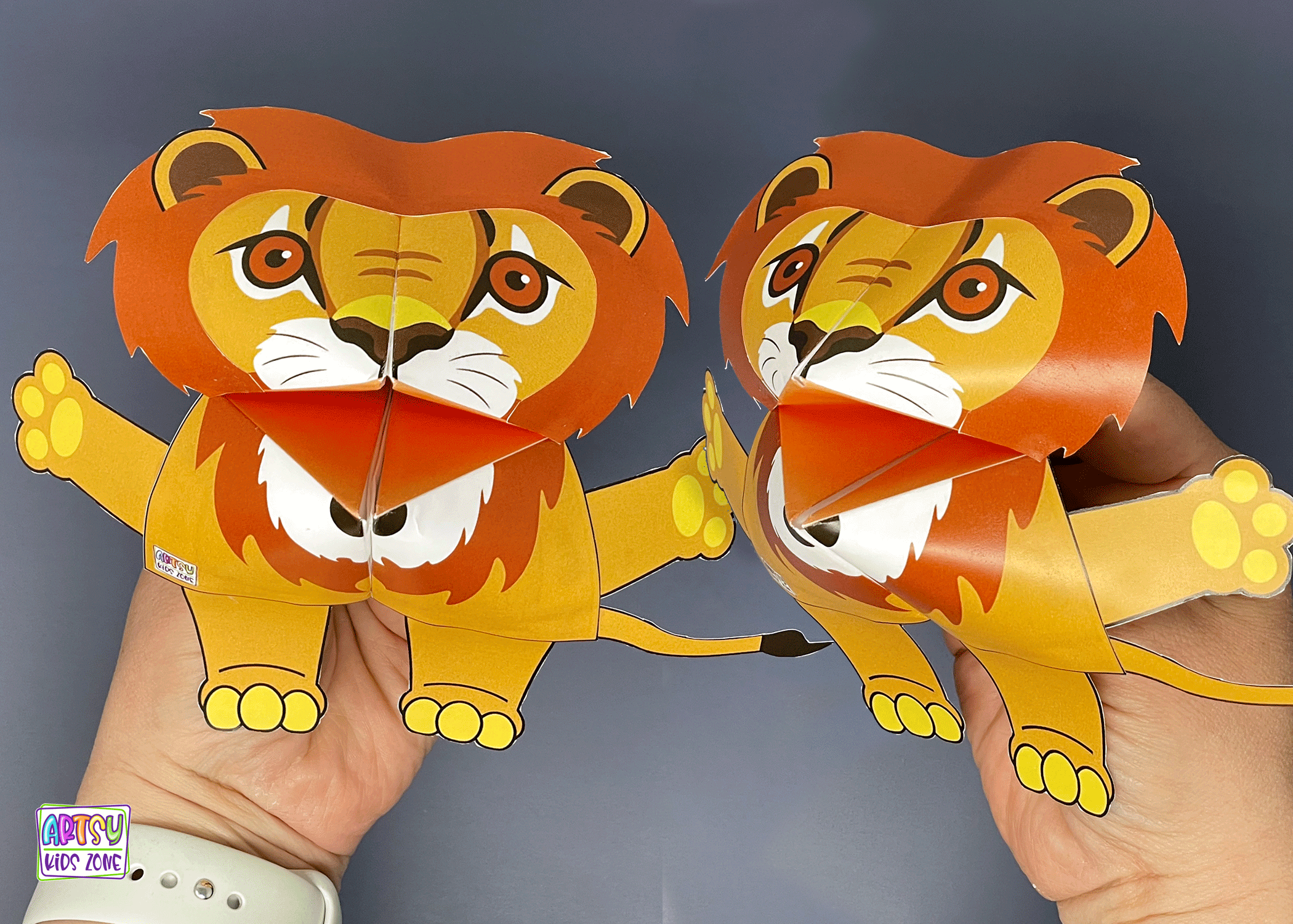 Completed Origami Lion Cootie Catcher Template.